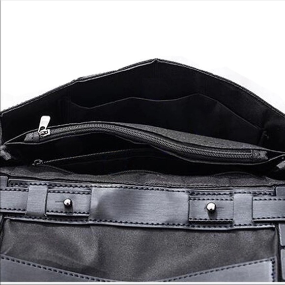 LAST ONE!! Black geometric clutch bag with strap - Picture 4 of 5